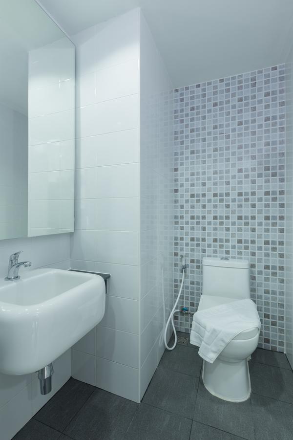 Thongchen Residence Samut Sakhon Экстерьер фото
